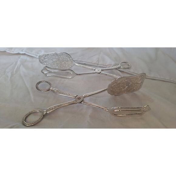 Vintage Silverplate Pastry Tongs 8.5" Ornate Floral Scroll Design - Picture 1 of 8